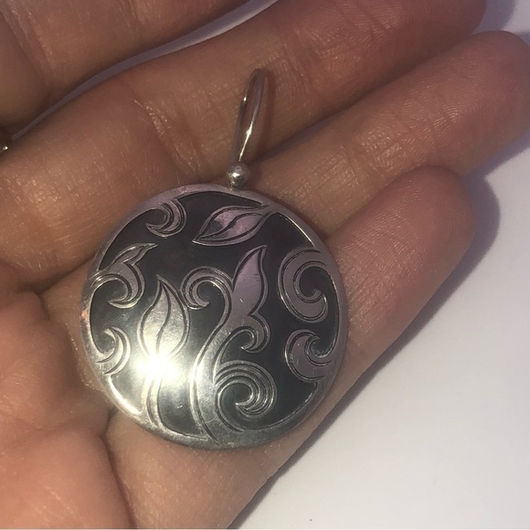 SILPADA Single Replacement Earrings Floral Vines Disc Shepherd Hook Earring 1.8” - Picture 3 of 5